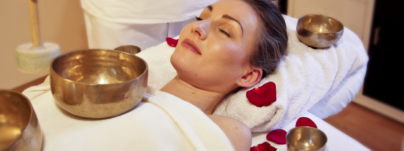 Le massage Padabhyanga au bol kansu Le massage Padabhyanga au bol kansu